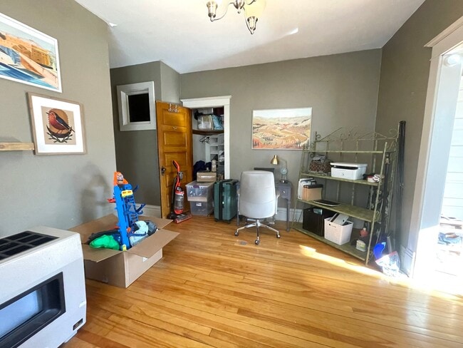 Photo - 603 NE Main St Unit 1