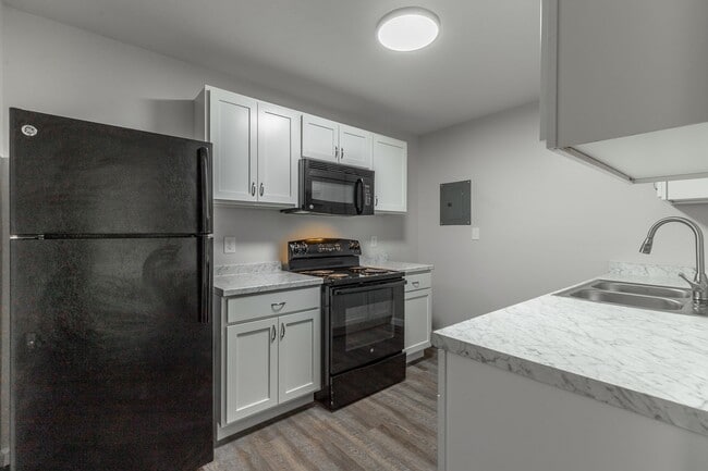 Photo - Updated 2 Bedroom Home in Red Bank