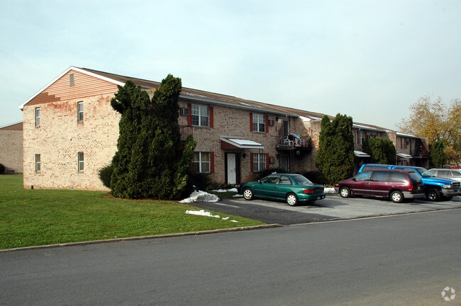 Brookside Park Apartments - Brookside Park Apartments