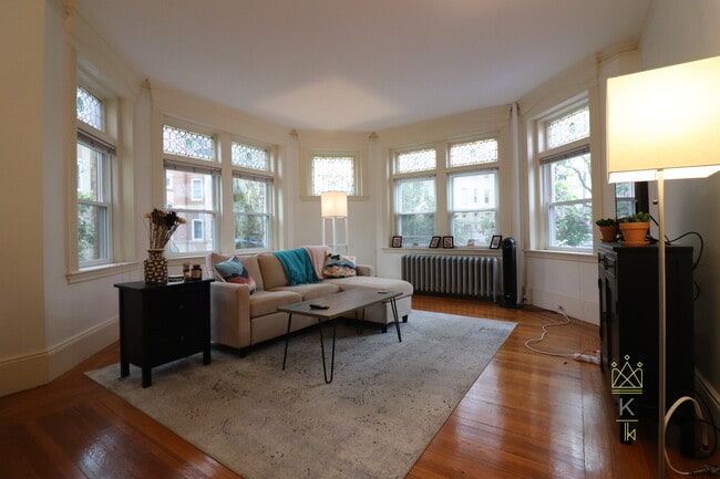 Building Photo - 25 Parkman St Unit 1