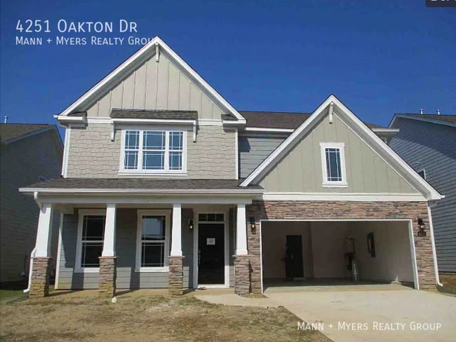 Photo - 4251 Oakton Dr