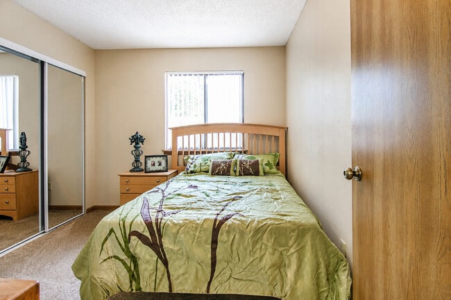 Classic Bedroom at Prairie West in Ames, IA
