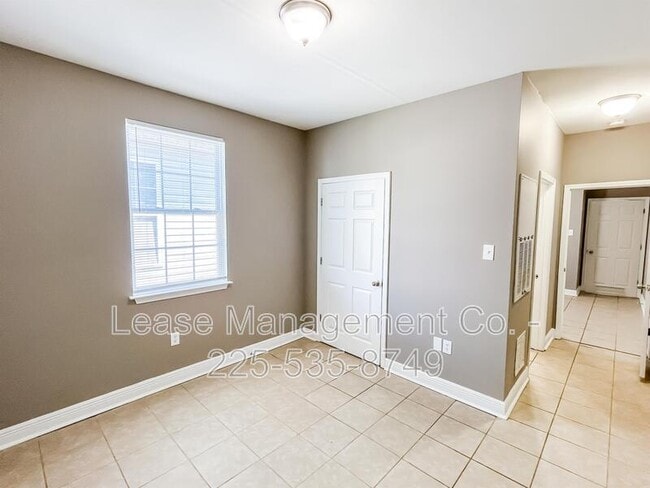 Photo - 1916 Eagle St