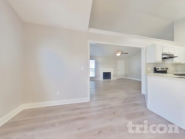 Photo - 1003 Cambridge Oaks Dr