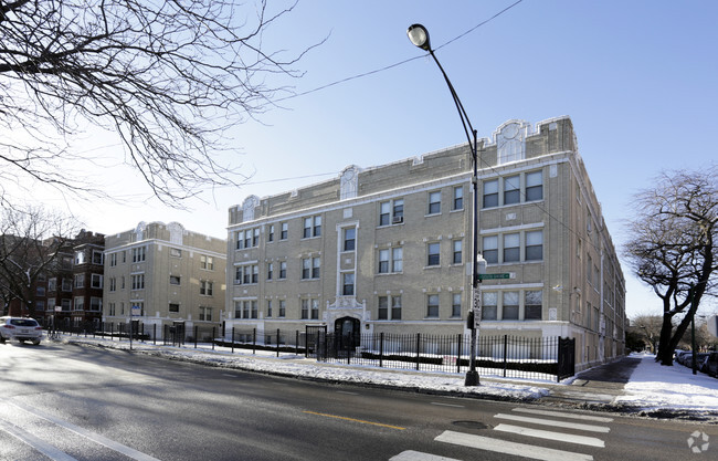 South Shore Drive - South Shore Drive Apartments