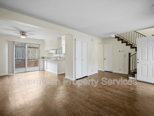 Photo - 3105 Garden Cir