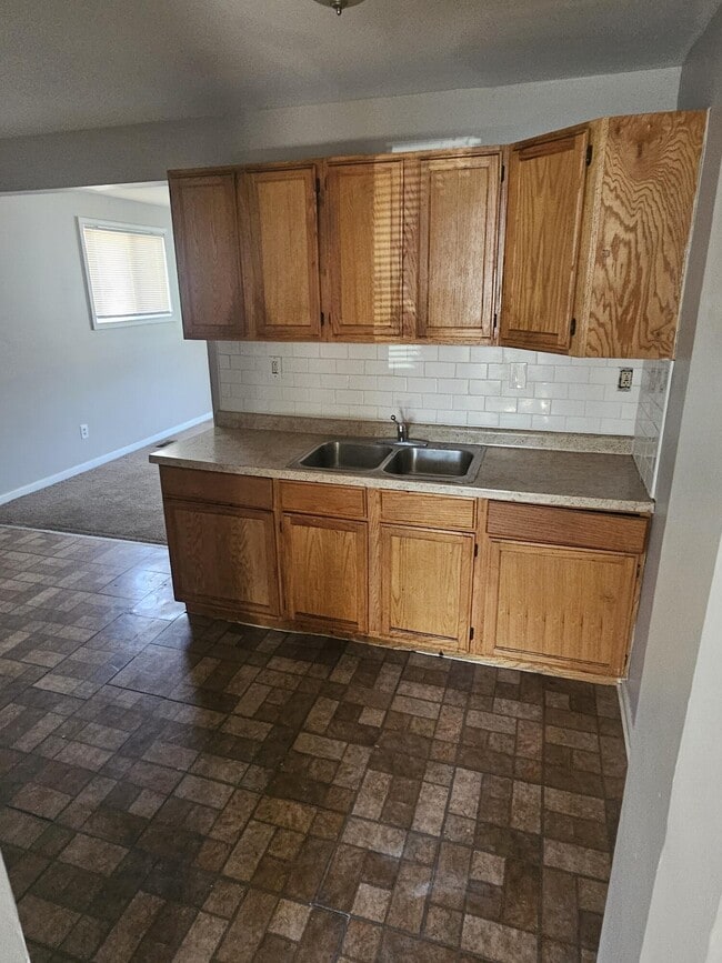 Photo - 16888 Lenore Ave