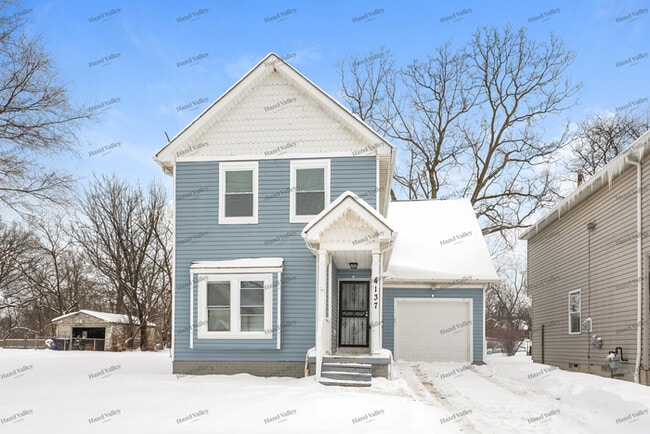 Building Photo - 4137 E 102nd St