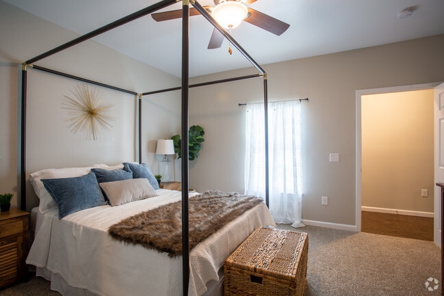 Photo - Willow Lakes