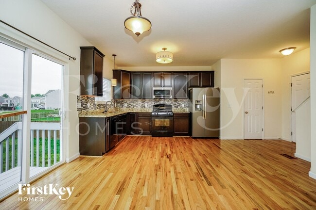 Photo - 79 Henderson Ln