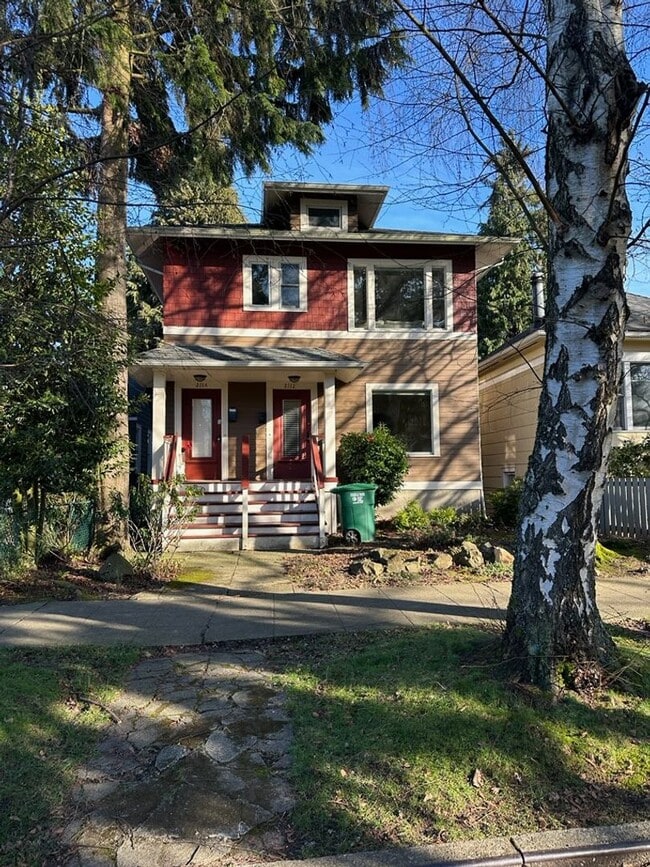 Photo - Fall In Love With Your Next Home! 2x1 in a Historic Queen Anne Home!