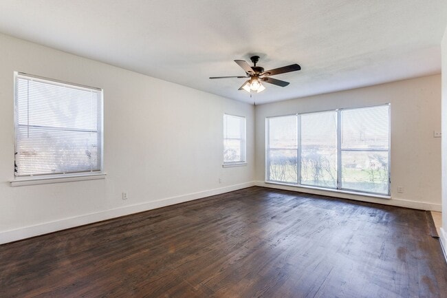 Photo - 10728 Allegheny Dr