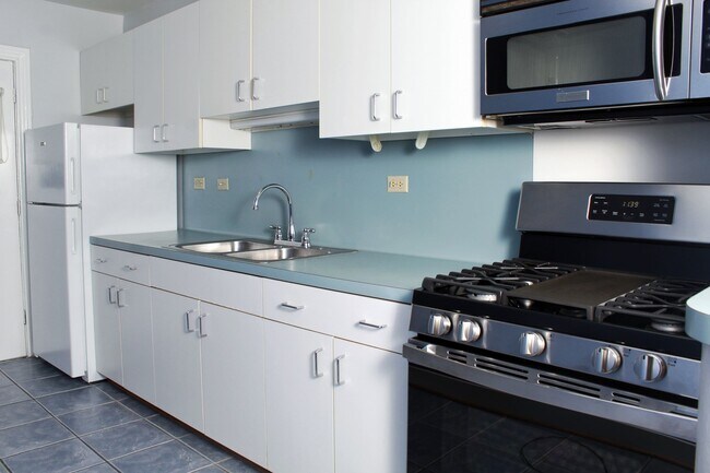 Photo - 6630 Lawndale St Unit 2