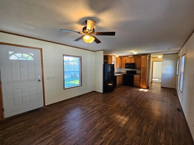 Photo - 16 Woodside Ln