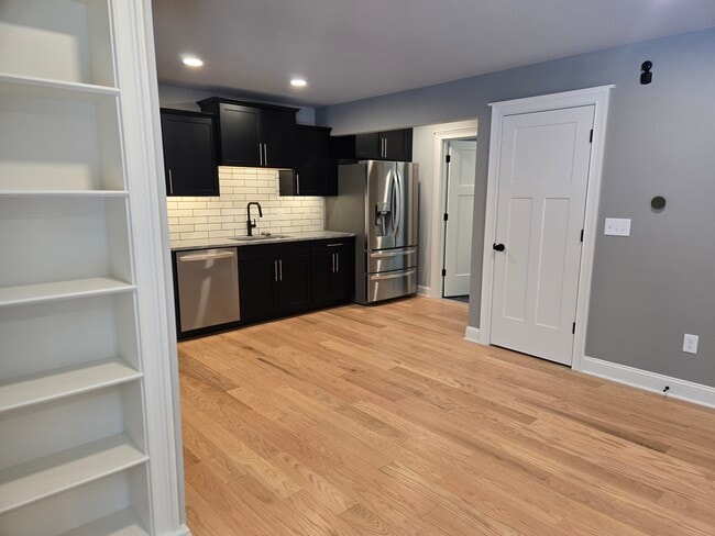 Photo - Forest Lane Apartments