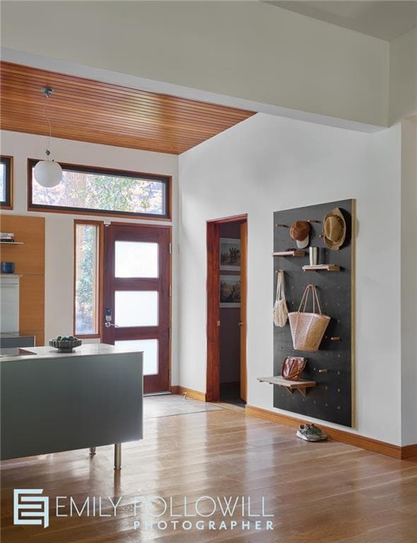 Photo - 515 Claire Dr NE