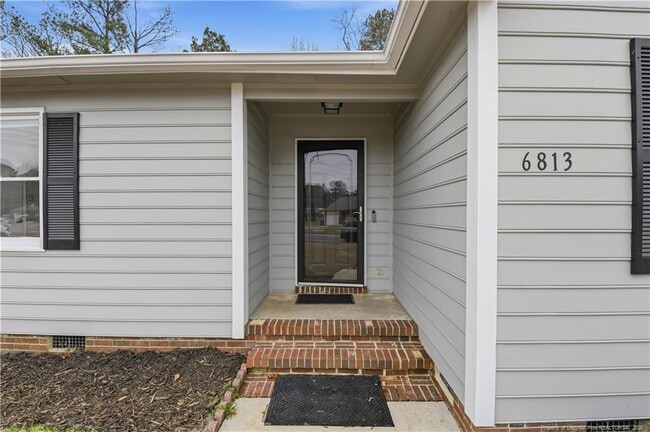 6813 Foxton Ct