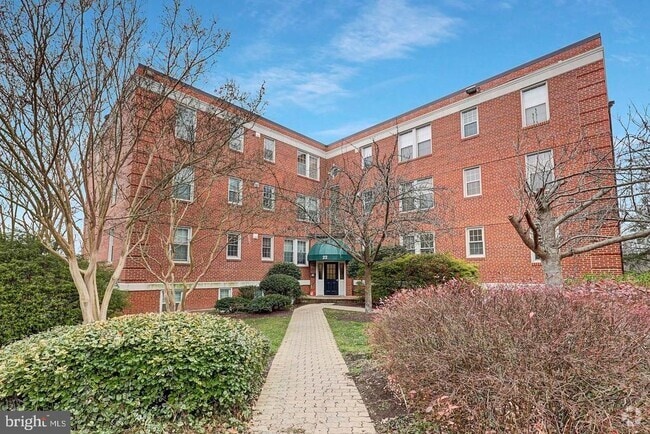Building Photo - 22 S Old Glebe Rd Unit 2-D Rental