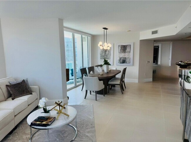 350 SE 2nd St Unit 2630