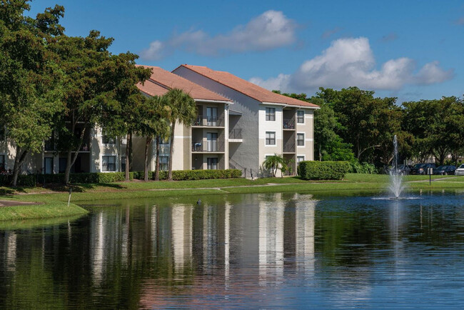 Ashley Lake Park Apartments - Boynton Beach, FL | ForRent.com