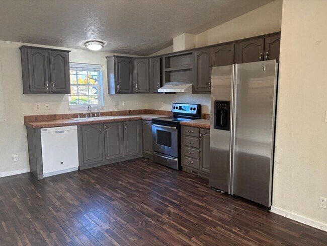 Photo - 711 Clark St Apartamento Unidad A