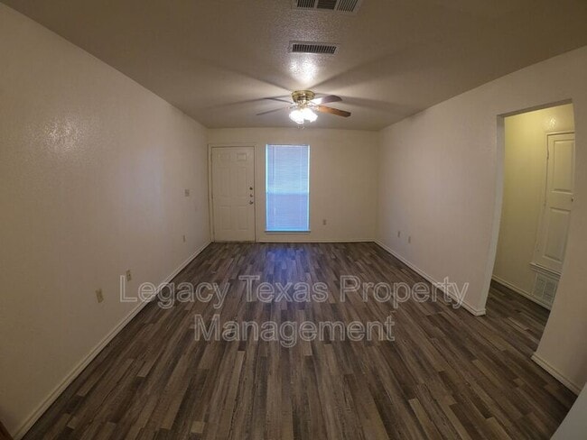 Photo - 1106 Williams Ave Unit A