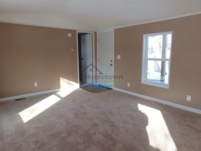 Photo - Beautiful & Clean 2 Bed 1 Bath Manufacture...