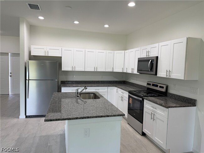 Photo - 3404 67th St W