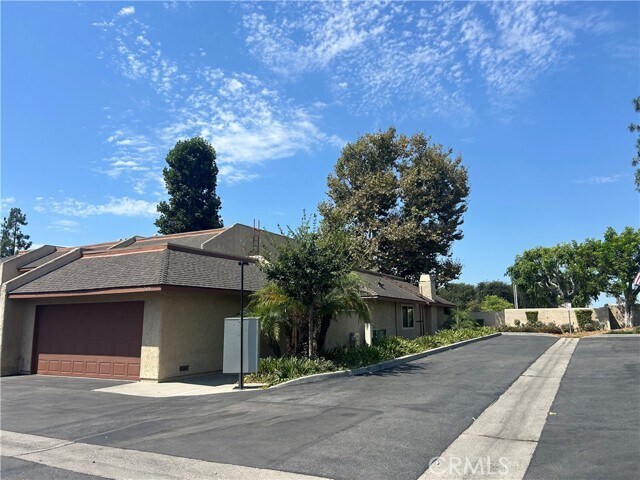 Photo - 501 Berry Wy Townhome
