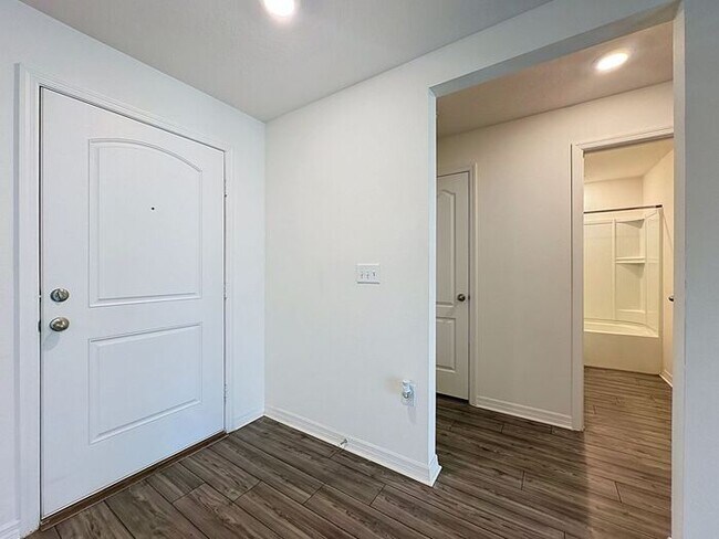 Photo - Spacious Open-Concept Living with Modern Finishes in Villate 7 Poinciana