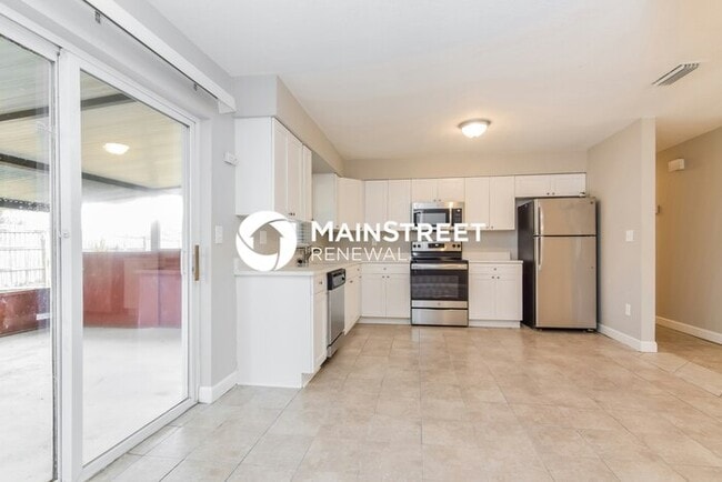 4 Bedroom Pet-Friendly Home in Lakeland, FL with Main Street Renewal