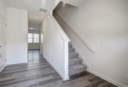 Photo - 311 Penn Sta Wy