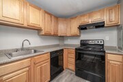2BR, 1BA - 900SF - Kitchen