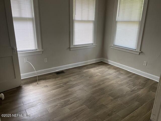 Photo - 319 W 49th St