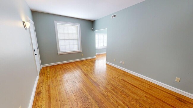 Photo - 3867 Lafayette Ave Unit 3867-1B