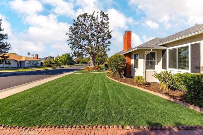 Photo - 1505 N Rosewood Ave