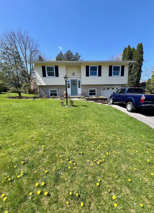 3 bedroom House- Boalsburg - 3 bedroom House- Boalsburg