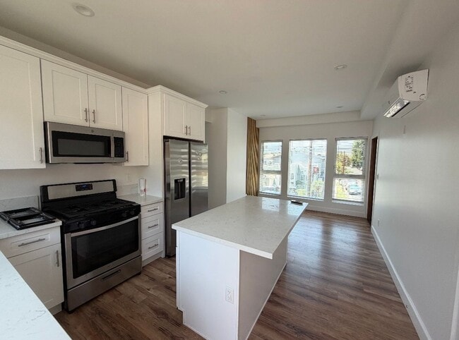 Photo - 872-878 Serrano Place Unit 5052