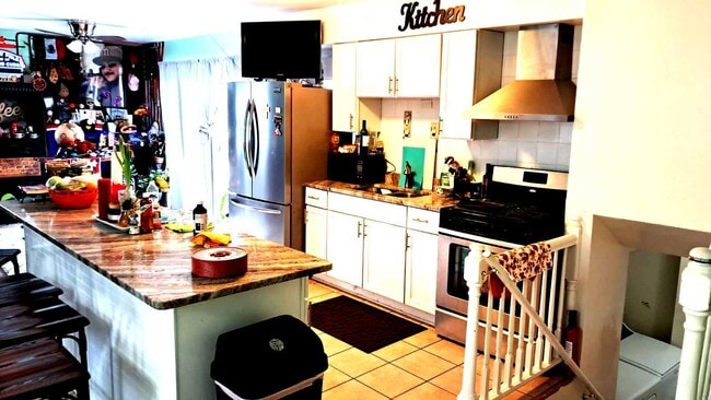 Photo - 3407 Fountainbleau Dr