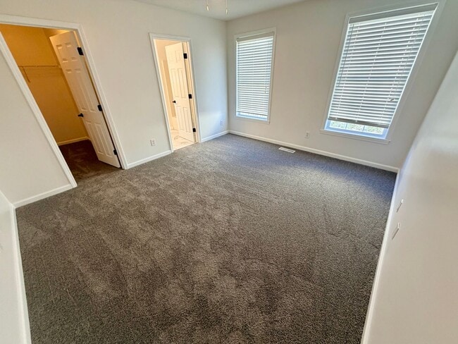 Photo - 118 Seattle Slew St