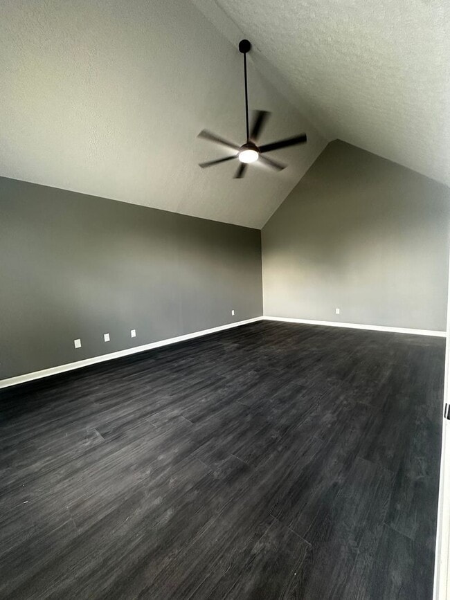 Photo - Fully Renovated in White House