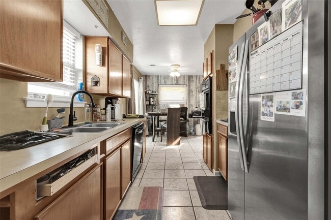 Photo - 8514 Rowan Ln