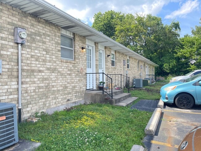 5338 S Hutchinson Ct Unit B9