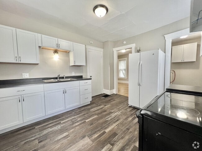 Building Photo - 950 Park Ave Rental