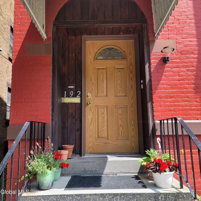 Photo - 192 Hill St Unit 1
