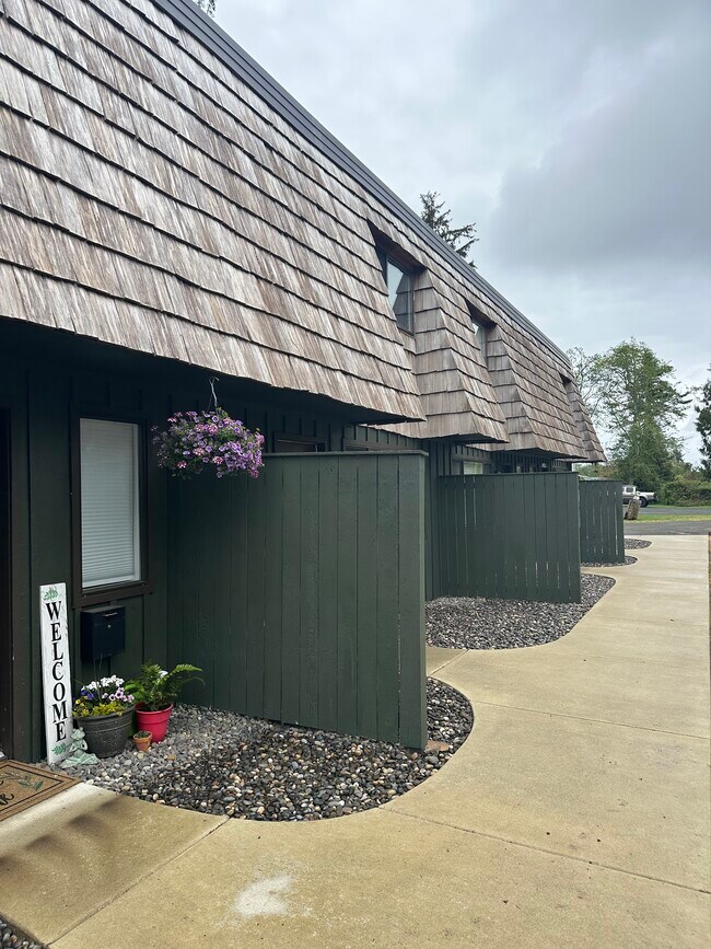 Photo - 335 SW 1st St Unidad 3