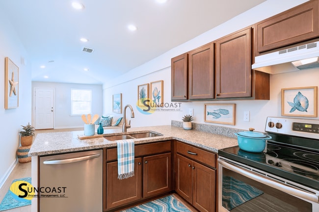 Photo - 27074 Adams St