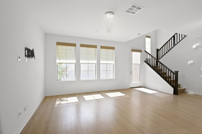 Photo - 21 Prominence