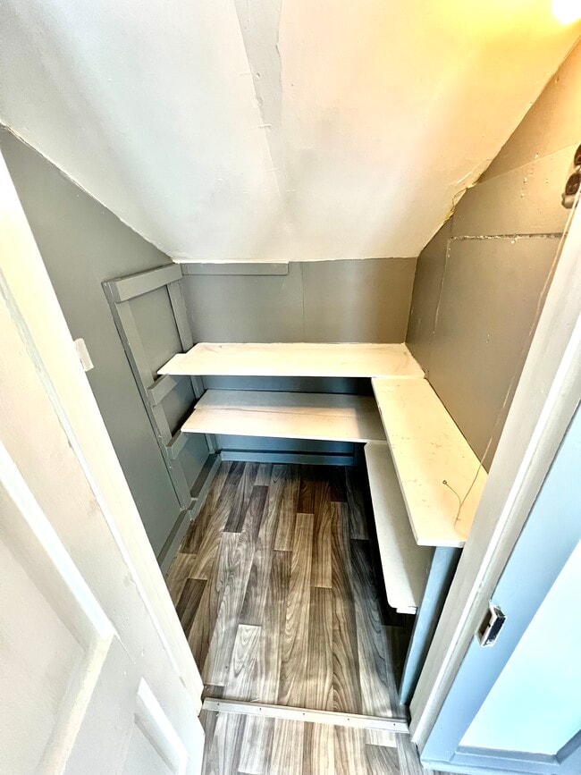 Photo - 329 S Lafayette St Unidad 3