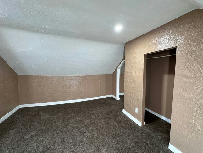 Photo - 3026 Erin Ave